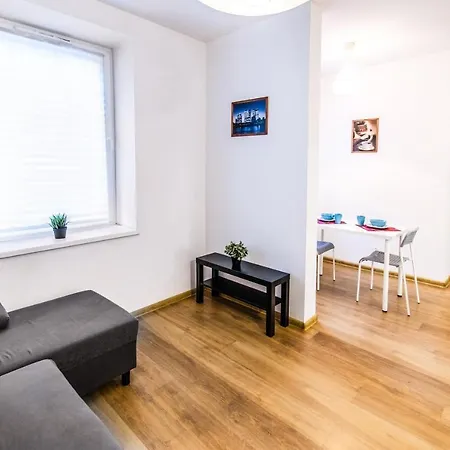 Apartament 3216 كاتوفيتسه