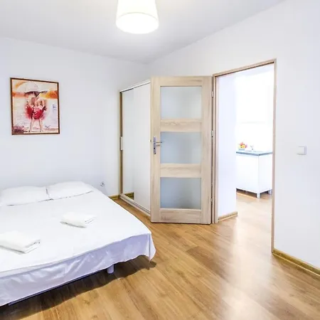 Apartament 3216 * كاتوفيتسه